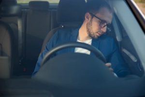 キャバクラの送りドライバーは「居眠り運転」しやすい！？「眠気撃退法」3選！！